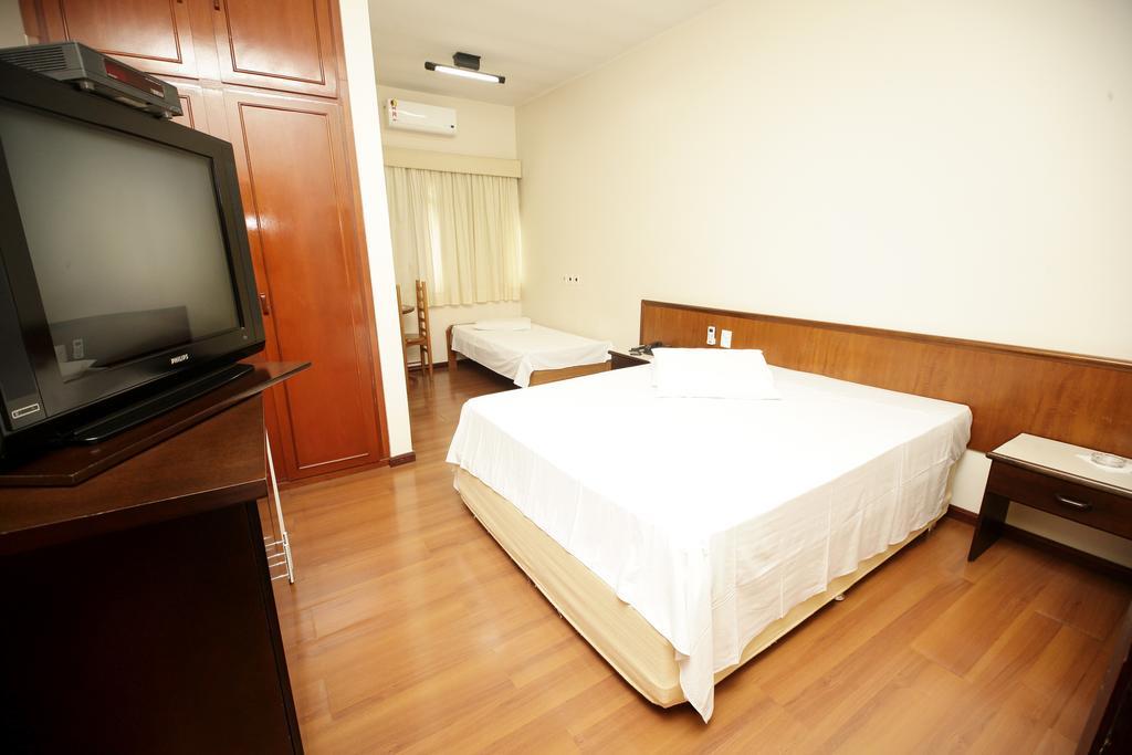 Galatas Central Hotel Patos de Minas Exteriér fotografie